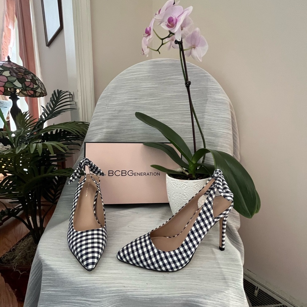 BCB Generation Navy/White Gingham Heels with Bow Detail- Sz 8